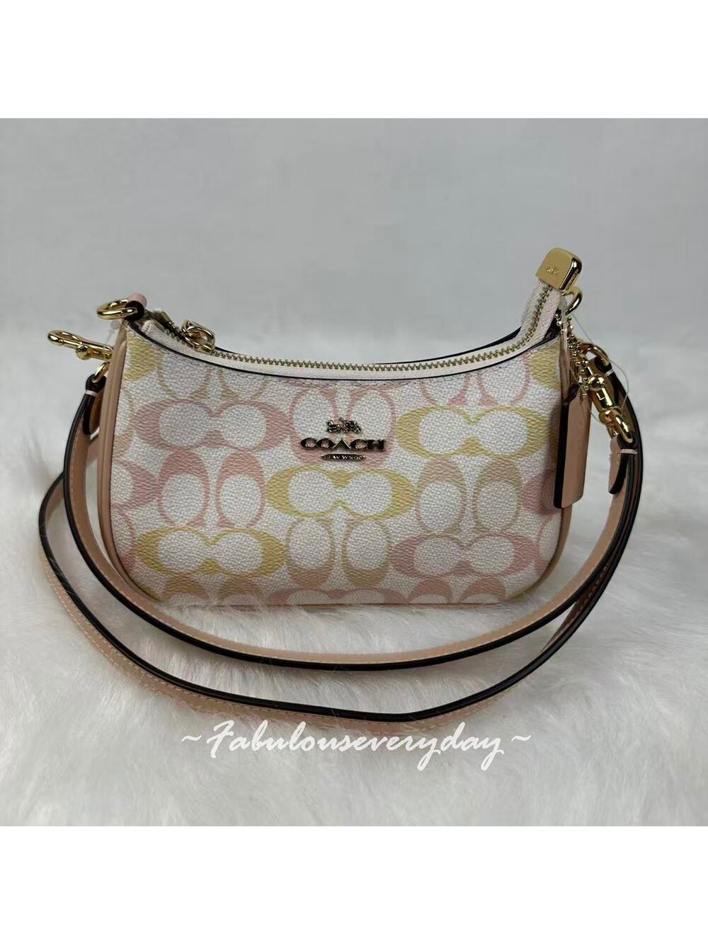 Coach Teri Mini Crossbody Bag In Signature Canvas Gold/Chalk/Pink CDW52 NWT
